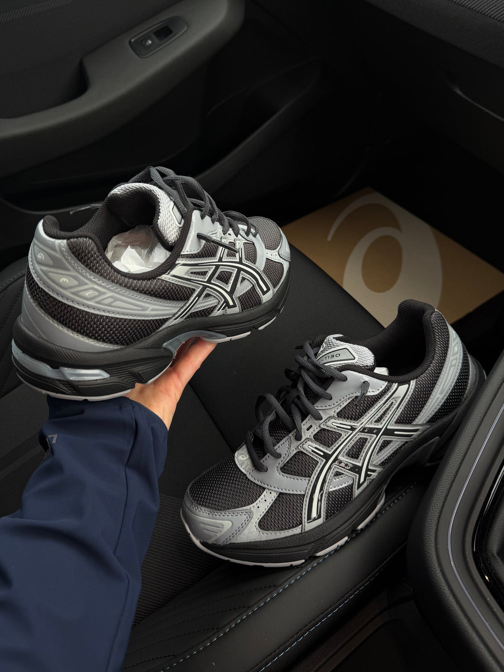 Asics 1130 Graphite Grey Gravel