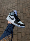 Jordan 1 Mid ‘Blue/White’