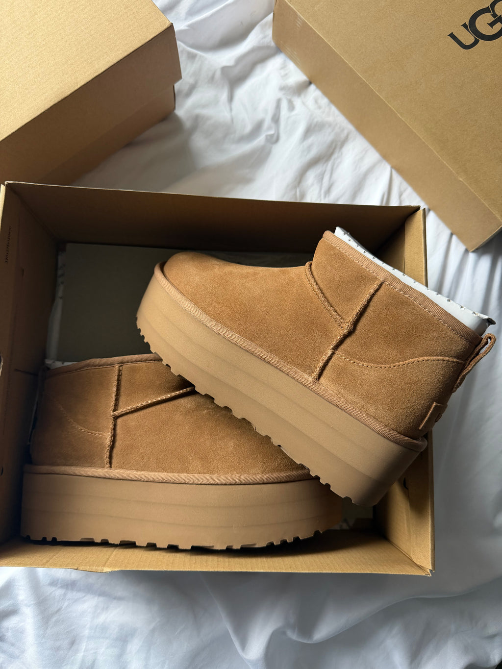 UGG ULTRA MINI W PLATFORM BOOT